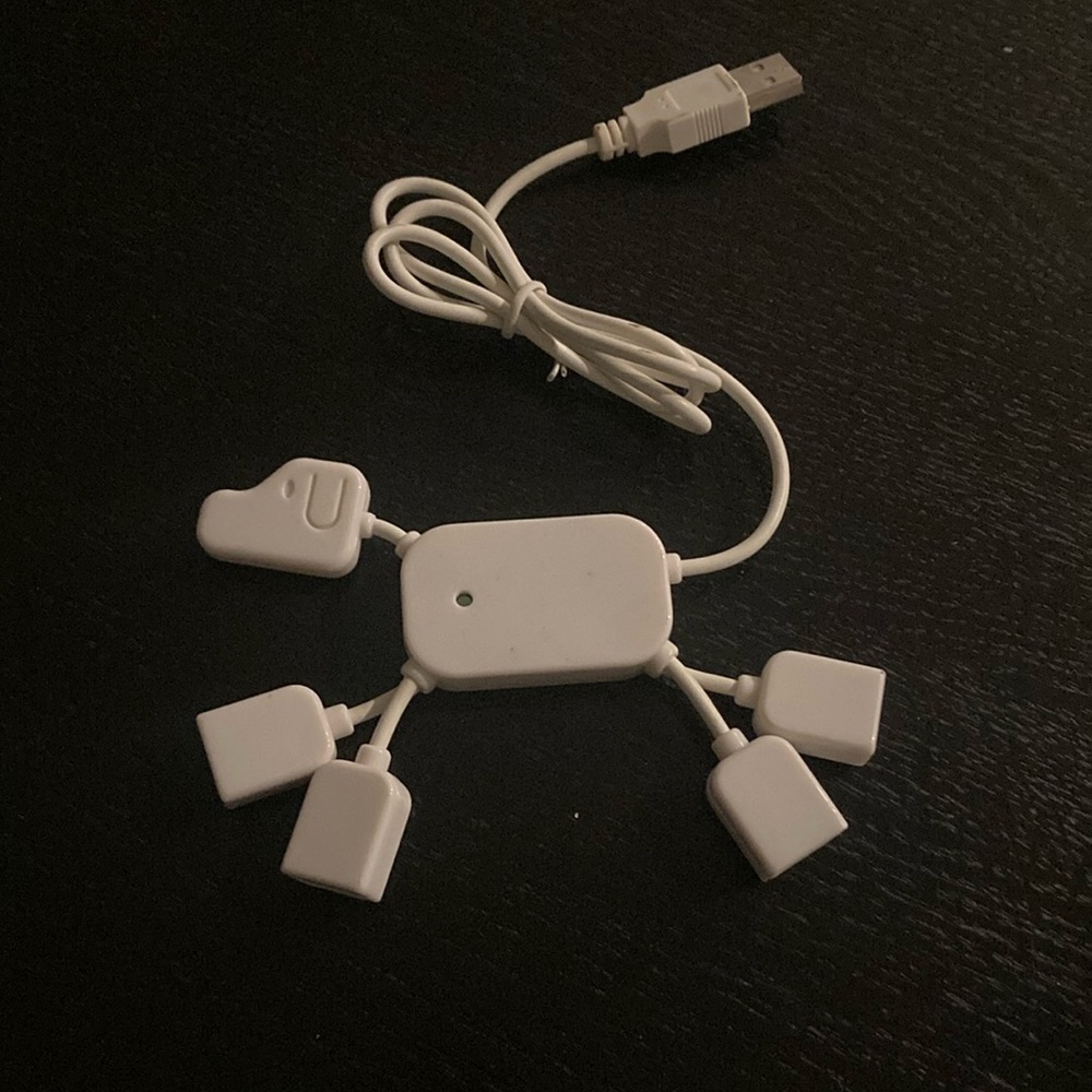 White Doggie 🐶 USB Hub with Multiple Ports